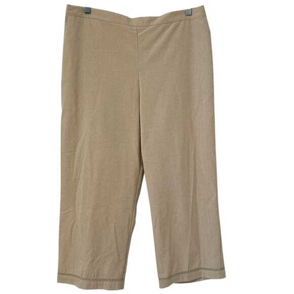 NWT Alfred Dunner 16 Tan Capris Sea Siren Elastic Back Flat Front Slip Pockets - Picture 1 of 4